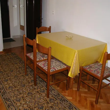 Apartamento Boric Darko